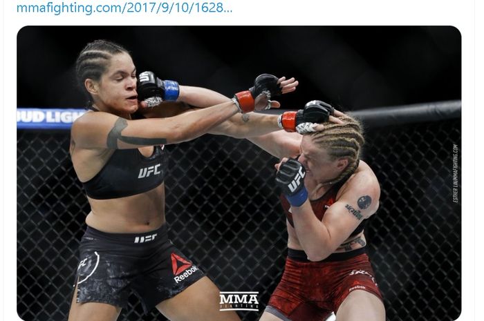 Duel ulang Amanda Nunes dengan Valentina Shevchenko di UFC 215 pada 9 September 2017 di Alberta, Kanada, berakhir kontroversial.