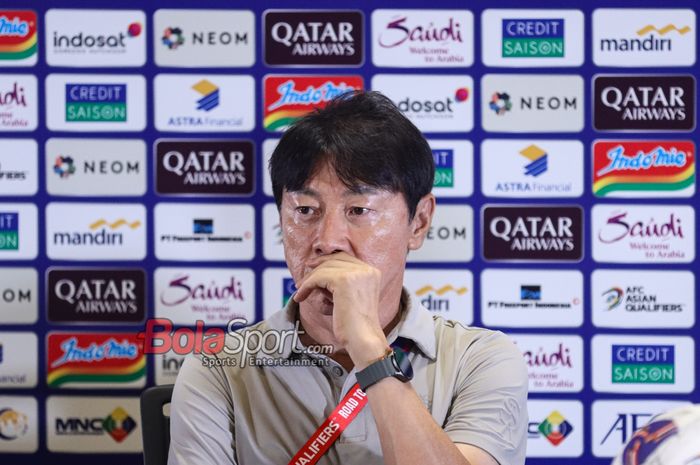 Media Vietnam ikut kebingungan saat Pelatih timnas Indonesia, Shin Tae-yong, dituntut dipecat meski baru menelan sekali kekalahan di Kualifikasi Piala Dunia 2026 zona Asia.