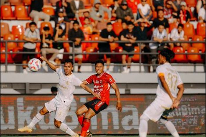 Suasana laga Bali United Vs Arema FC di Stadion Kapten I Wayan Dipta, Gianyar dalam laga pekan ke-4 Liga 1, Rabu (11/9/2024).