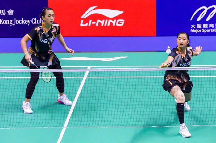 Ganda putri Indonesia, Febriana Dwipuji Kusuma/Amalia Cahaya Pratiwi, saat tampil pada babak 16 besar Hong Kong Open 2024 di Hong Kong Coliseum, Kowloon, Hong Kong, 12 September 2024.