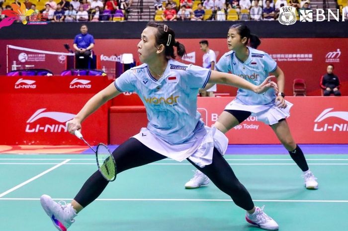 Ganda putri Indonesia, Febriana Dwipuji Kusuma/Amalia Cahaya Pratiwi, saat tampil pada perempat final Hong Kong Open 2024 di Hong Kong Coliseum, Kowloon, Hong Kong, 13 September 2024.