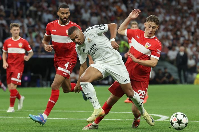 Carlo Ancelotti mengkritik performa Real Madrid di babak pertama saat menghadapi Stuttgart di Liga Champions.