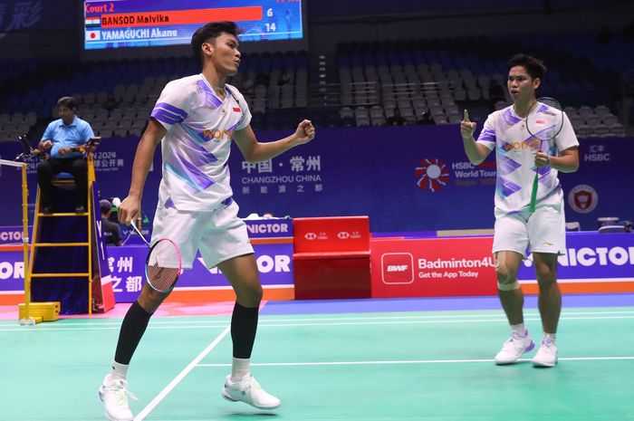 Aksi Muhammad Shohibul Fikri/Daniel Marthin mengalahkan Rasmus Kjaer/Frederik Sogaard (Denmark) pada perempat final China Open 2024 di Changzhou Olympic Sports Centre Gymnasium, Changzhou, China, pada Jumat (20/9/2024).