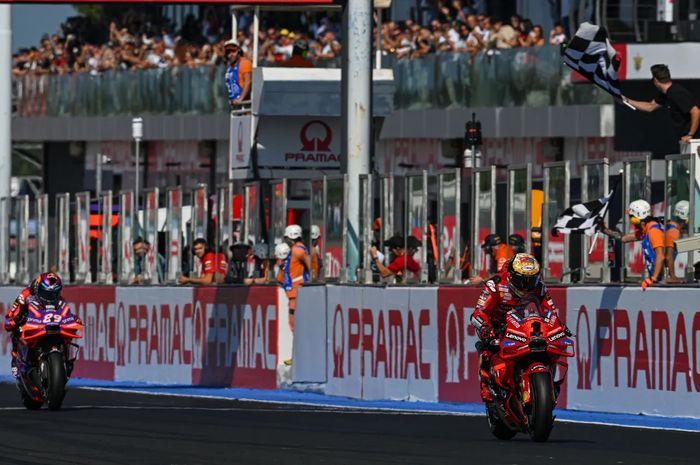 Pembalap Ducati Lenovo, Francesco Bagnaia, finis pertama pada Sprint MotoGP Emilia Romagna 2024 di Sirkuit Misano, Italia, Sabtu, 21 September 2024.