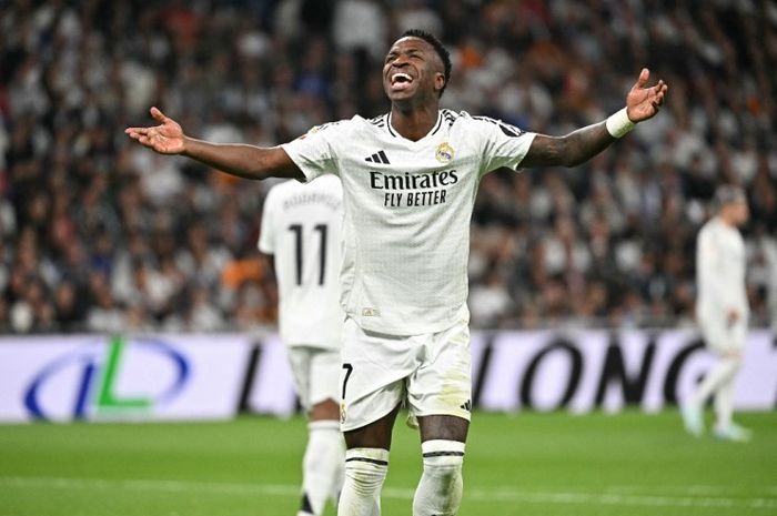 Vinicius Junior dalam laga Real Madrid versus Alaves pada lanjutan Liga Spanyol 2024-2025.