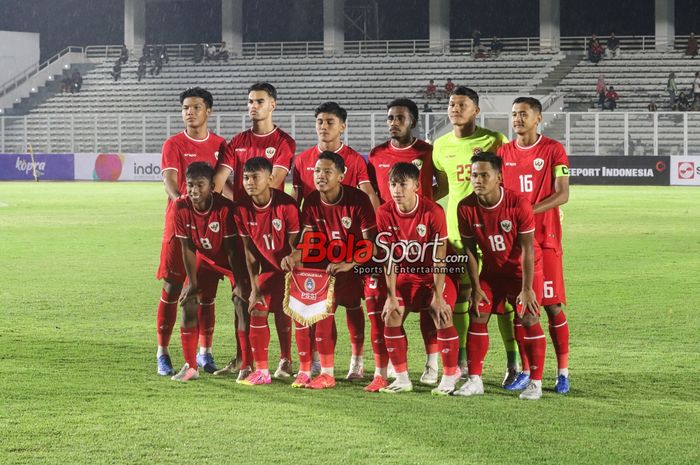 Skuad timnas U-20 Indonesia (skuat timnas U-20 Indonesia) sebelum melawan Maladewa di Stadion Madya, Senayan, Jakarta, Rabu (25/9/2024).