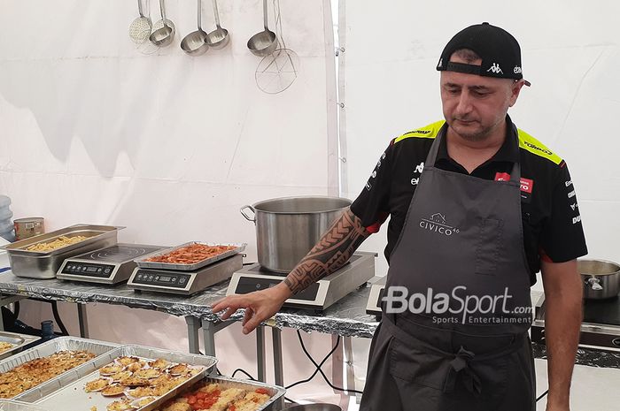 Executive Chef tim Pertamina Enduro VR46, Michele Quarenghi, dari resto Civico46.