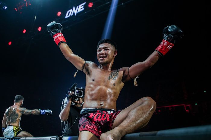 Juara kelas terbang Muay Thai ONE Championship, Rodtang Jitmuangnon.