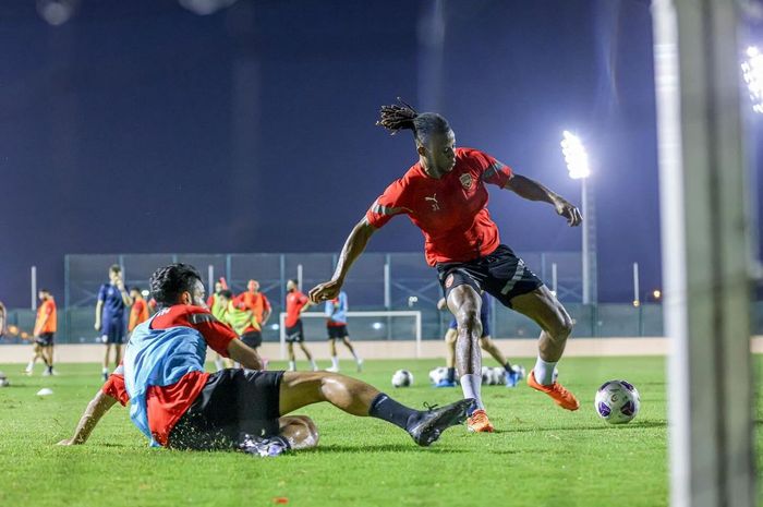 Suasana sesi latihan Bahrain jelang lawan Timnas Indonesia dan Arab Saudi di Riffa pada 1 Oktober 2024