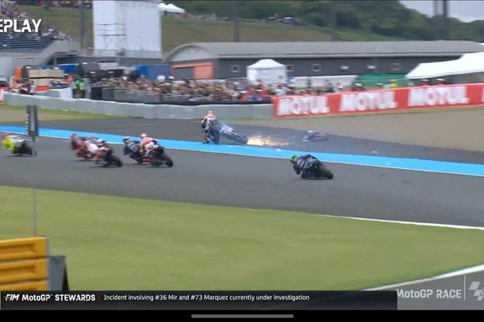 Tangkapan layar dari insiden antara Joan Mir (Repsol Honda) dan Alex Marquez (Gresini Racing) pada balapan MotoGP Jepang di Sirkuit Motegi, Motegi, Jepang, Minggu (6/10/2024).