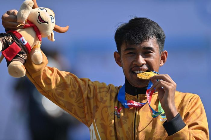 Ammar Hudzaifah, peraih medali emas pertama kontingen Jawa Tengah pada PEPARNAS 2024 di Surakarta, Senin, 7 Oktober 2024 