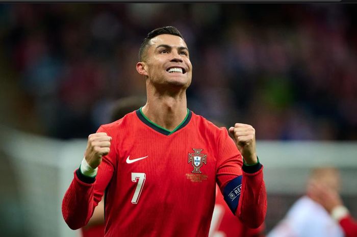 Cristiano Ronaldo menjaga kesempurnaan Portugal di UEFA Nations League 2024-2025 sementara Spanyol berhasil mengambil alih puncak.