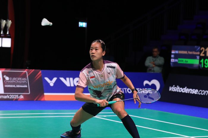 Tunggal putri Indonesia, Putri Kusuma Wardani, saat bertanding pada babak pertama Denmark Open 2024 di Jyske Bank Arena, Odense, Denmark, 16 Oktober 2024.