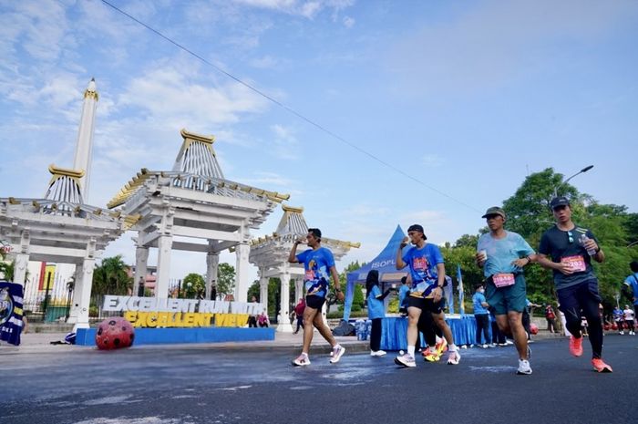 Suasana ISOPLUS Run Surabaya 2024.