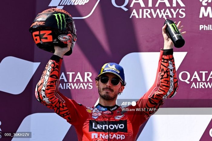 Pembalap Ducati Lenovo, Francesco Bagnaia, di podium ketiga MotoGP Australia 2024.