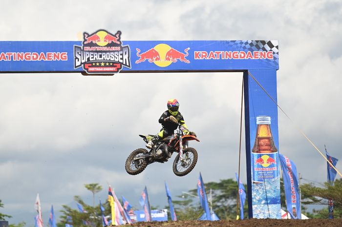 Kratingdaeng Supercrosser 2024 Dirtwar Energy