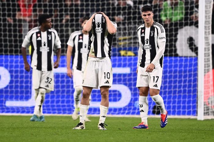 Reaksi para pemain Juventus saat kebobolan gol Stuttgart dalam laga Liga Champions di Allianz Stadium, Turin (22/10/2024).