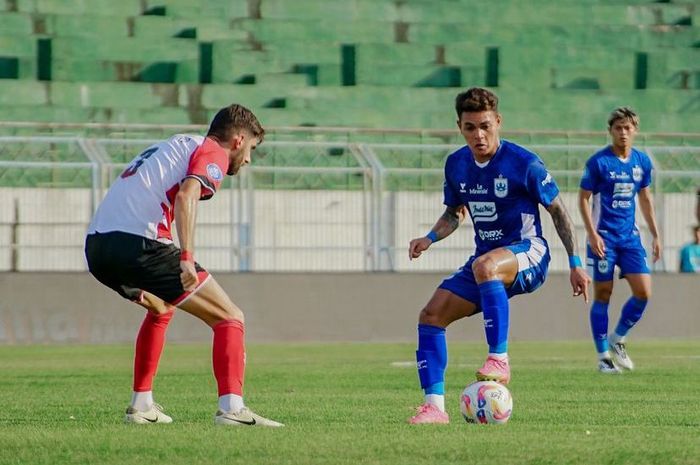 Madura United Vs PSIS Semarang