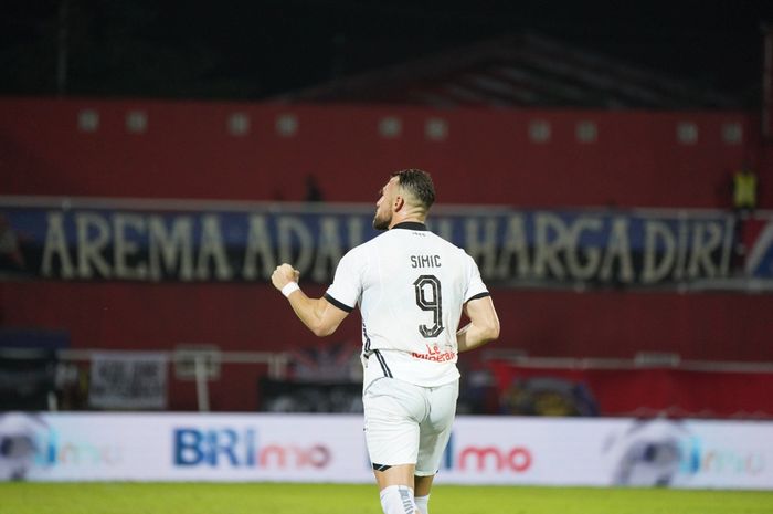 Selebrasi Marko Simic usai cetak gol untuk Persija ke gawang Arema FC pada pekan kesembilan Liga 1 2024/2025