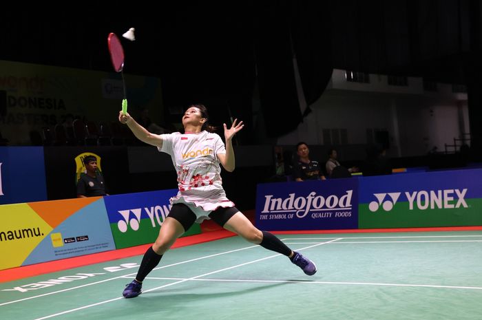 Tunggal putri Indonesia, Ruzana, saat tampil di Indonesia Masters Super 100 2024 di Jatim Expo, Surabaya, Rabu, 30 Oktober 2024