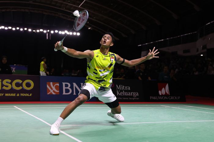 Pebulu tangkis tunggal putra Indonesia, Alwi Farhan, pada semifinal Indonesia Masters II 2024 di Jatim Expo, Surabaya, Sabtu (2/11/2024).