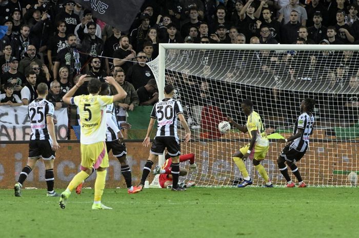 Juventus berhasil meraih kemenangan 2-0 atas Udinese dalam lawatannya ke Stadion Bluenergy Friuli, Sabtu (2/11/2024) atau Minggu dini hari WIB.