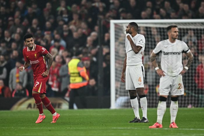 Luis Diaz cetak hattrick untuk Liverpool setelah menghabisi Bayer Leverkusen pada duel Liga Champions di Anfield (5/11/2024).