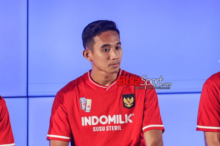 Pemain timnas Indonesia, Rizky Ridho, saat hadir di Media Center Stadion Utama Gelora Bung Karno, Senayan, Jakarta, Kamis (7/11/2024).