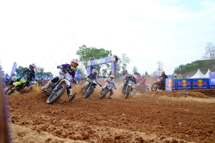 Kratingdaeng Supercrosser 2024 Dirtwar Energy.