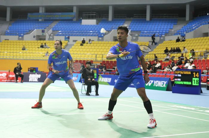 Aksi ganda campuran Indonesia, Dejan Ferdinansyah/Gloria Emanuelle Widjaja pada perempat final Korea Masters 2024, Jumat (8/11/2024)