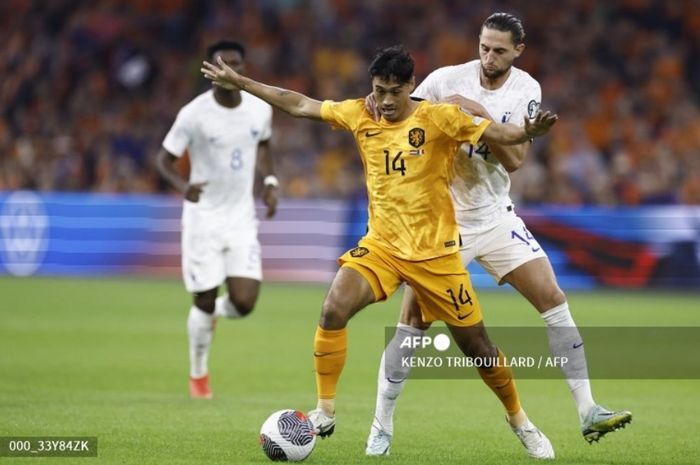 Tijjani Reijnders berpeluang menjadi starter bersama Frenkie de Jong untuk pertama kalinya di Timnas Belanda.