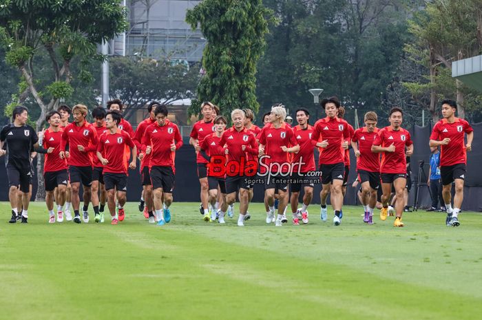 Skuat timnas Jepang (skuad timnas Jepang) sedang berlatih di Lapangan A, Senayan, Jakarta, Rabu (13/11/2024) sore.