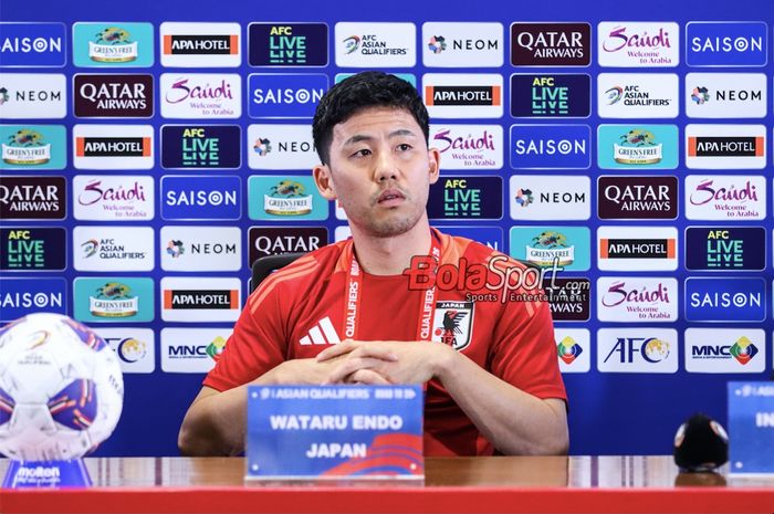 Pemain Jepang, Wataru Endo, dalam sesi jumpa lawan timnas Indonesia