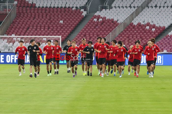 Timnas Jepang sedang berlatih di Stadion Utama Gelora Bung Karno, Senayan, Jakarta, Kamis (14/11/2024).