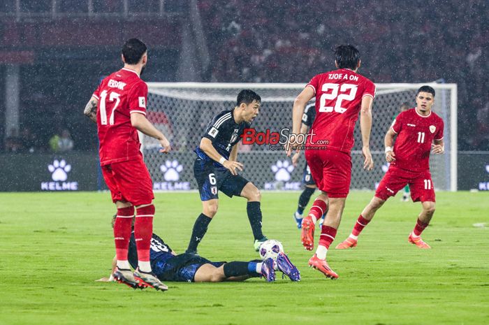 Suasana pertandingan antara timnas Indonesia vs Jepang pada matchday kelima Grup C Putaran Ketiga Kualifikasi Piala Dunia 2026 Zona Asia di Stadion Utama Gelora Bung Karno (SUGBK), Jakarta, Jumat (15/11/2024).