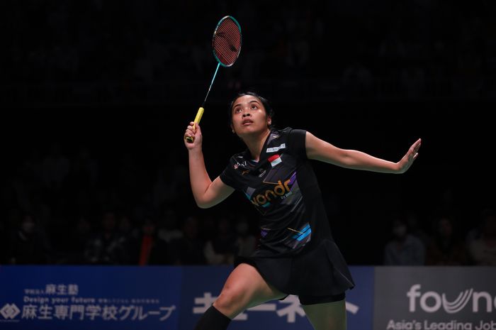 Pebulu tangkis tunggal putri Indonesia, Gregoria Mariska Tunjung,  pada babak semifinal Kumamoto Masters Japan 2024 di Kumamoto Prefectural Gymnasium, Kumamoto, Jepang, Sabtu (16/11/2024).