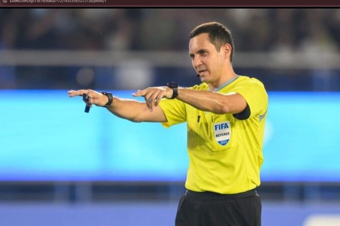 Wasit asal Uzbekistan, Rustam Lutfullin, bakal memimpin laga Timnas Indonesia vs Timnas Arab Saudi di Kualifikasi Piala Dunia 2026 zona Asia.