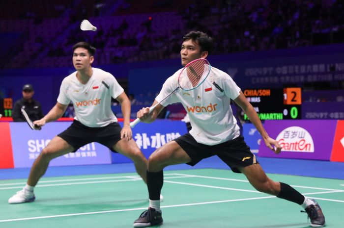 Pasanhan ganda putra Indonesia, Muhammad Shohibul Fikri/Daniel Marthin pada babak 32 besar China Masters 2024 di Shenzhen Arena, Shenzhen, Guangdong, China, Selasa (19/11/2024).