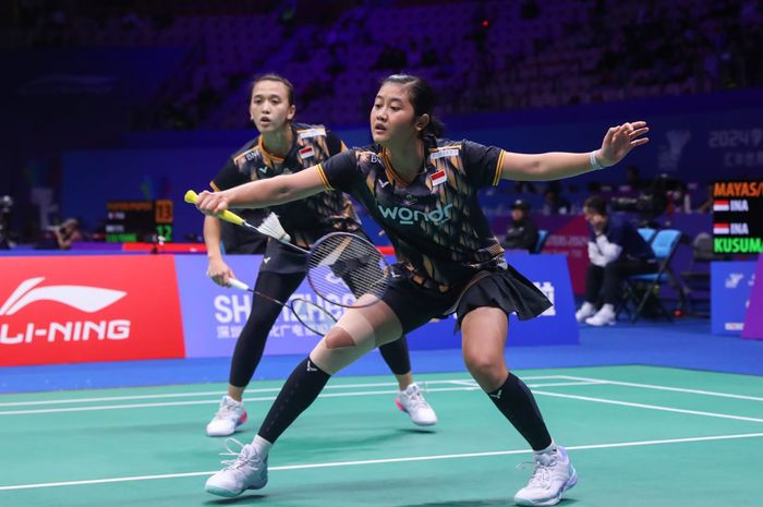 Ganda putri Indonesia, Febriana Dwipuji Kusuma/Amallia Cahaya Pratiwi, saat tampil pada babak pertama China Masters 2024 di Shenzhen Arena, Shenzen, China, 20 November 2024.  