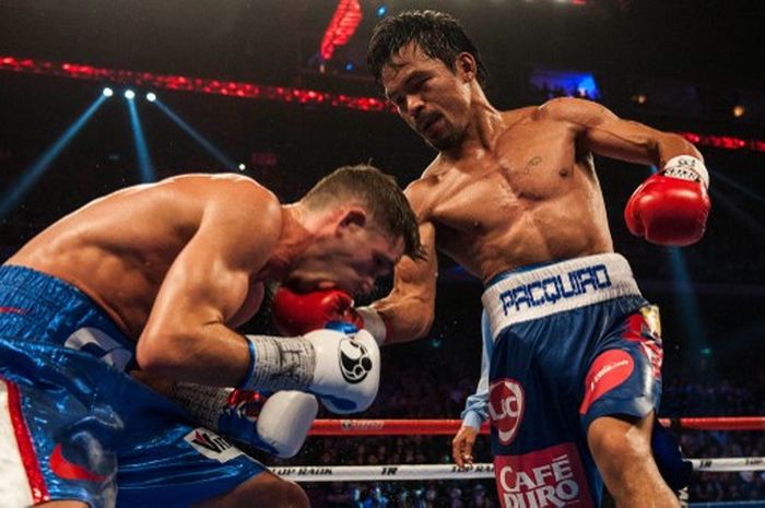 Manny Pacquiao menang telak setelah merobohkan Chris Algieri 6 kali dalam pertarungan yang berlangsung pada 23 November 2014 di Makau.
