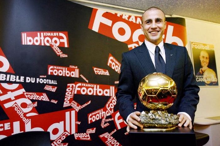 Fabio Cannavaro dinobatkan sebagai pemenang Ballon d'Or pada 27 November 2006.
