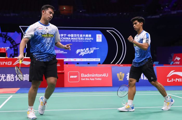 Pasangan ganda putra Indonesia, Sabar Karyaman Gutama/Moh Reza Pahlevi Isfahani,  pada laga perempat final China Masters 2024 di Shenzhen Gymnasium, China, Jumat (22/11/2024). 