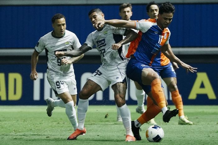 Suasana pertandingan antara Port FC vs Persib pada matchday kelima Grup F AFC Champions League Two (ACL 2) 2024-2025 di Leo Stadium, Thailand, kamis (28/11/2024).