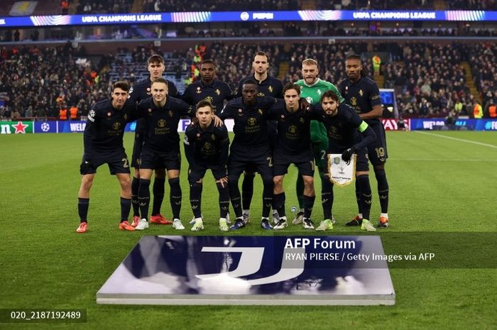 Para pemain Juventus menjalani sesi foto sebelum pertandingan melawan Aston Villa di Liga Champions.