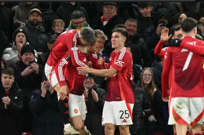 Penyerang Man United, Rasmus Hojlund, mencetak gol ke gawang Bodo/Glimt pada matchday 5 Liga Europa 2024-2025 di Stadion Old Trafford, Kamis (28/11/2024).