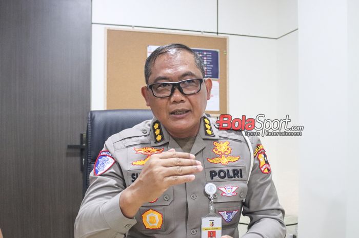 Kepala Badan Tim Nasional sekaligus Anggota Komite Eksekutif PSSI, Sumardji, saat diwawancara bersama BolaSport.com di Korlantas Polri, Pancoran, Jakarta, Senin (2/12/2024).