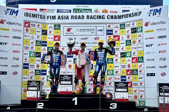 Pembalap Astra Honda Racing Team, Muhammad Kiandra Ramadhipa, memenangi balapan pertama kelas AP250 pada putaran terakhir Asia Road Racing Championship 2024 di Sirkuit Buriram, Thailand.