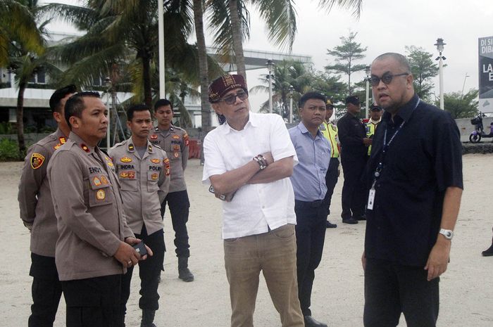 Presiden IBSC, Hinca IP Pandjaitan, melakukan survey lokasi untuk agenda IBSC dengan didampingi oleh perwakilan dari Polres Metro Tangerang Kota dan management PIK 2 di lokasi PIK 2-The New Jakarta City. 