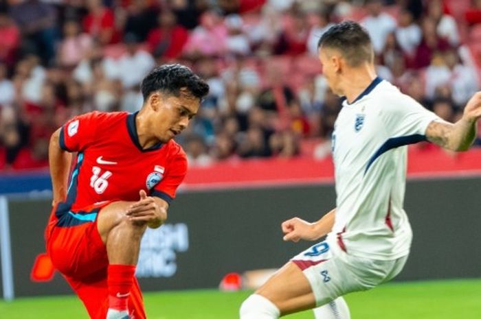 Singapura melawan Thailand pada laga Grup A ASEAN Cup 2024, Selasa (17/12/2024). 
