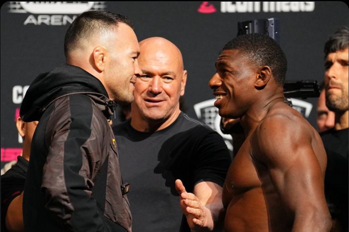 Bos UFC, Dana White (tengah) berpendapat soal duel Colby Covington (kiri) lawan Joaquin Buckley (kanan) yang disetop dokter.